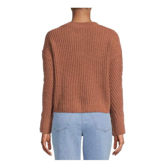 No Boundaries Juniors Fringe Sweater. 🤍 - Picture 6 of 7